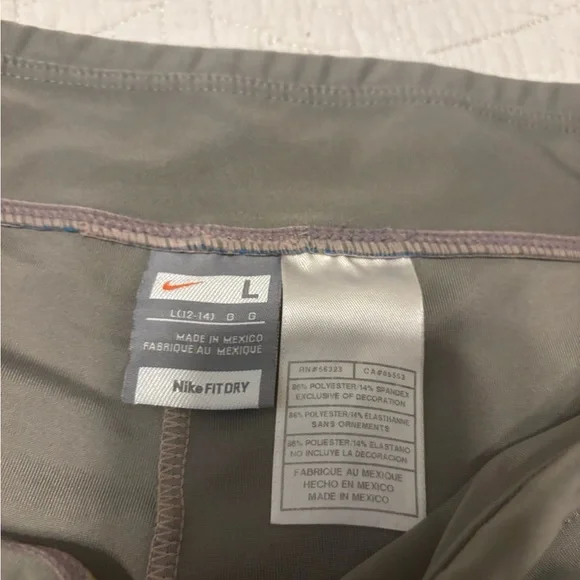 Nike dry-fit capri leggings L - Picture 6 of 6